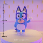 Bluey Amigurumi 3D – Boneca Decorativa Estilo Crochê